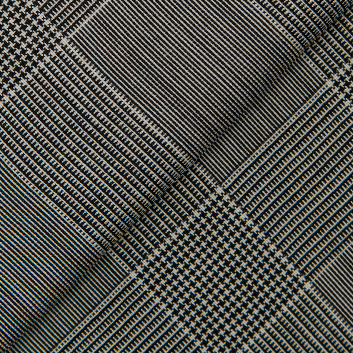 Black and White Super 130's Prince Of Wales Suit